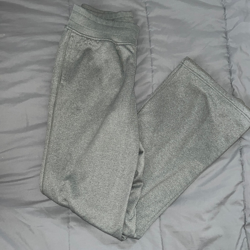 Women’s Small Under Armour Grey Sweatpants